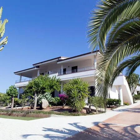 Holiday home In San Nicol Di With Pool Ricadi
